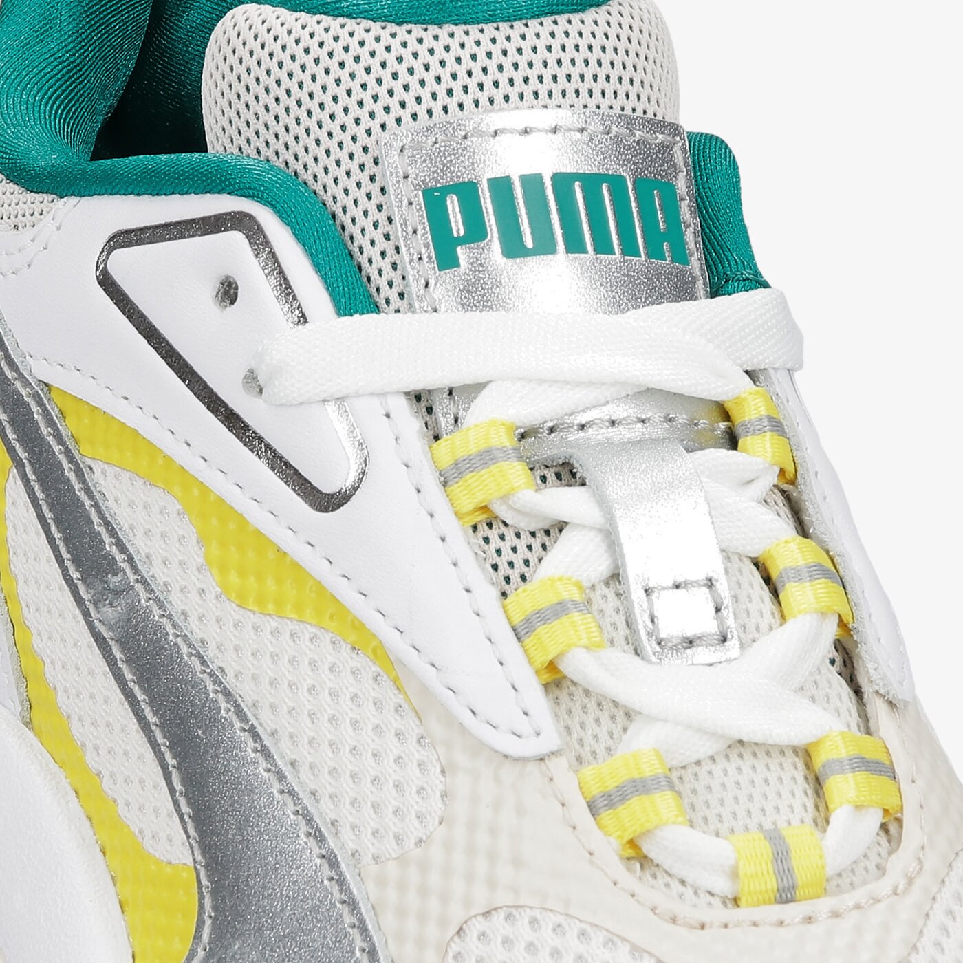 Дамски маратонки PUMA HEDRA OQ WN'S 37512101 цвят бежов