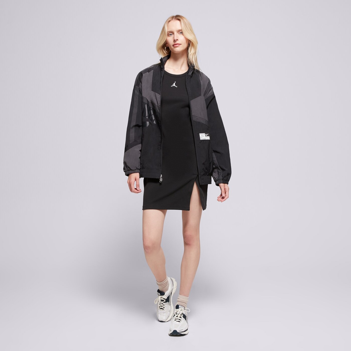 Дамски JORDAN РОКЛЯ W J ESS ПОТНИК АНЦУГS if0485-010 цвят черен