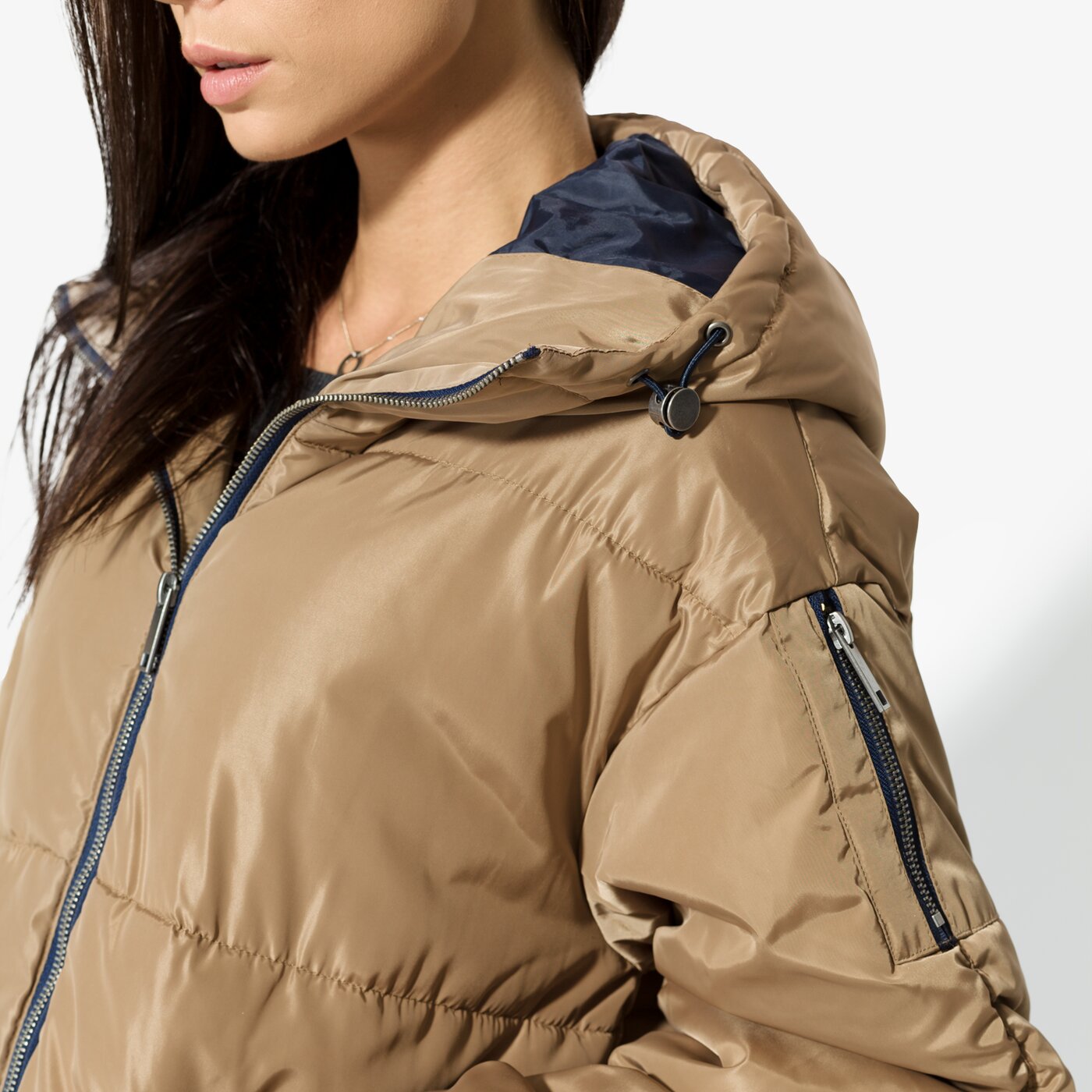 Дамско зимно яке CONFRONT ЯКЕ VANILLA cf37kud04001 цвят бежов