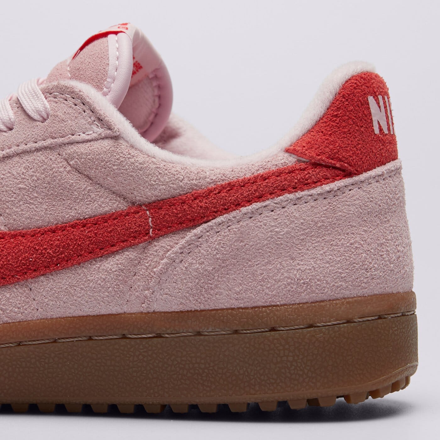 Дамски маратонки NIKE WMNS FIELD GENERAL S&T if1743-602 цвят розов