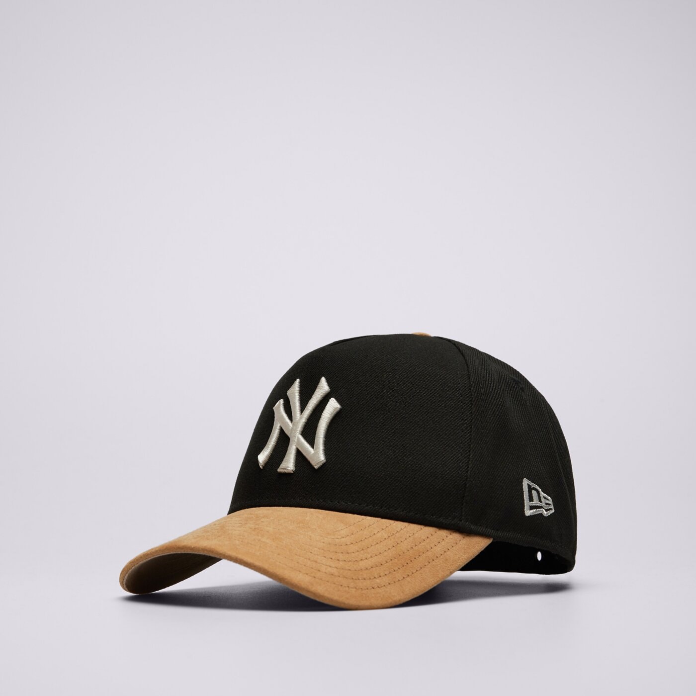 Мъжка шапка с козирка NEW ERA ШАПКА SUEDE VISOR EFRAME NYY NEW YORK YANKEES 60759008 цвят черен