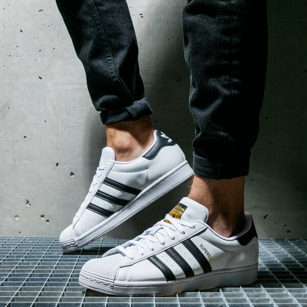 Мъжки маратонки ADIDAS SUPERSTAR VEGAN fw2295 цвят бял