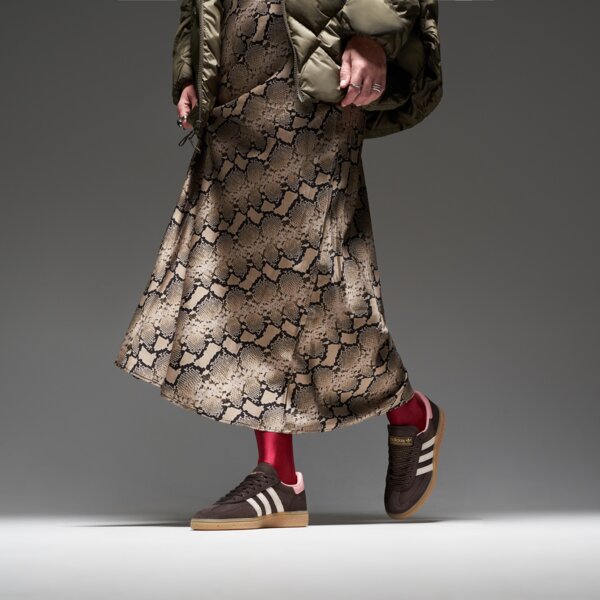 Дамски маратонки ADIDAS HANDBALL SPEZIAL W jr0852 цвят кафяв