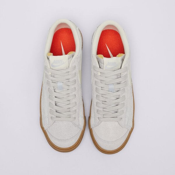 Дамски маратонки NIKE BLAZER LOW '77 VINTAGE fq8060-003 цвят син