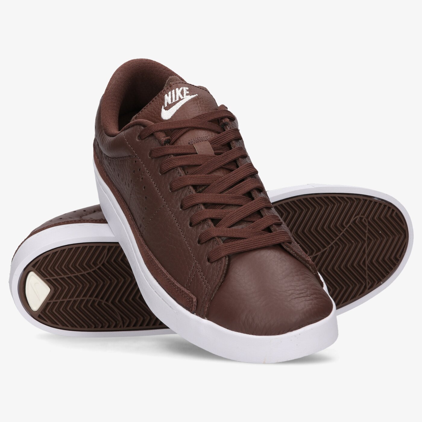 Мъжки маратонки NIKE BLAZER LOW X da2045-200 цвят кафяв