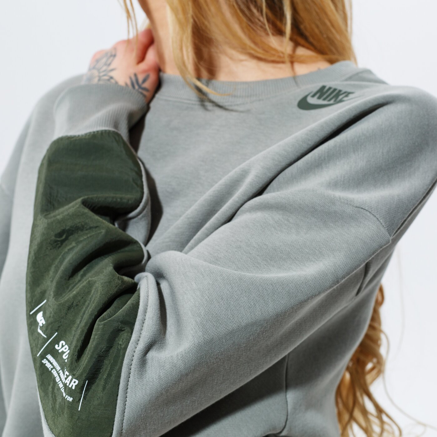 Дамски суичър NIKE СУИТЧЪР W NSW CREW FLC UU dd3603-320 цвят сив