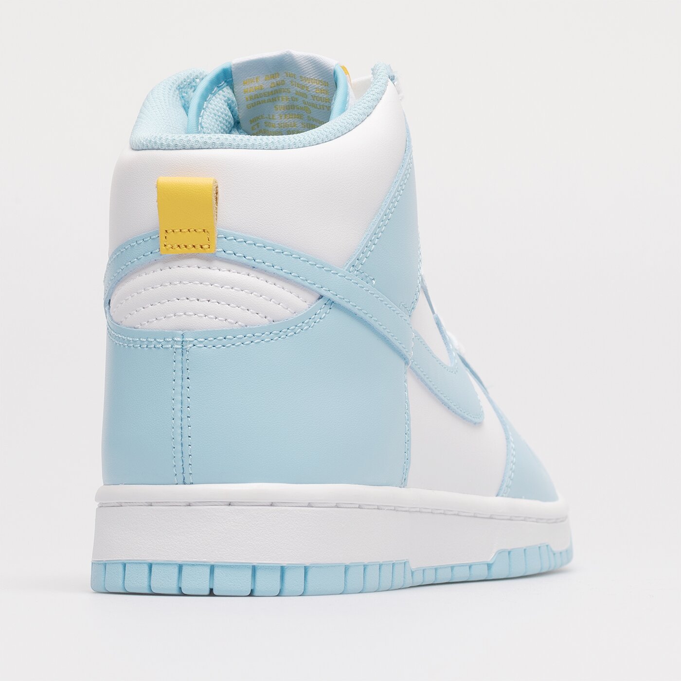 Мъжки маратонки NIKE DUNK HI RETRO BTTYS dd1399-401 цвят бял