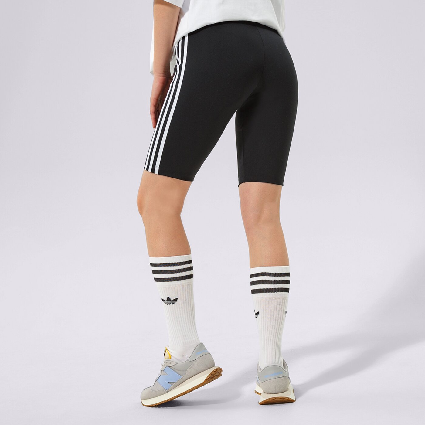 Дамски къси панталони ADIDAS ШОРТИ HW TIGHTS gn2842 цвят черен