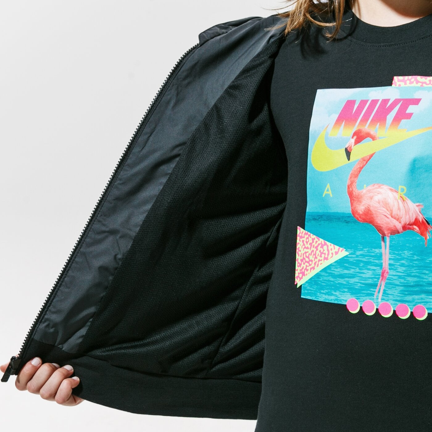 Детска преходно яке NIKE ЯКЕ ПРЕХОДЕН SPORTSWEAR WINDRUNNER WINDRUNNER JACKET 850443-011 цвят черен