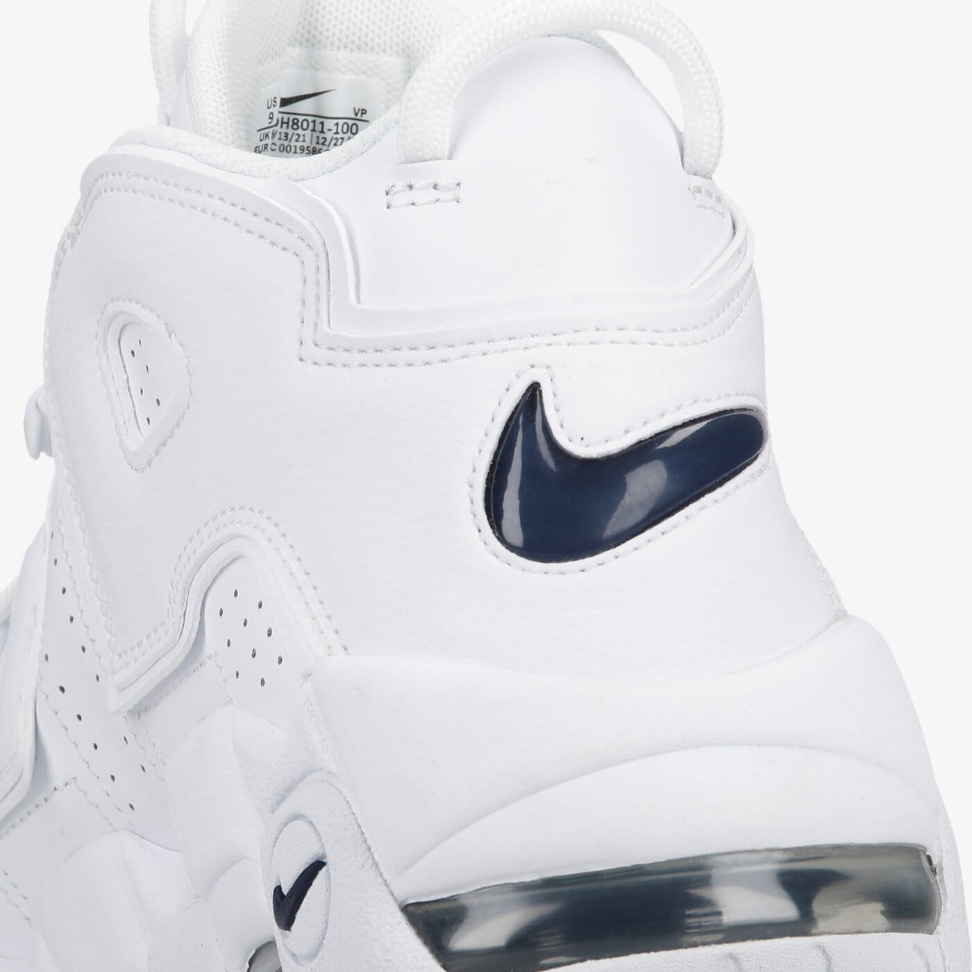Мъжки маратонки NIKE AIR MORE UPTEMPO '96 dh8011-100 цвят бял