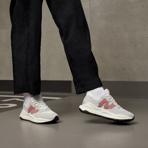 Дамски маратонки NEW BALANCE 5740  w5740slc цвят сив