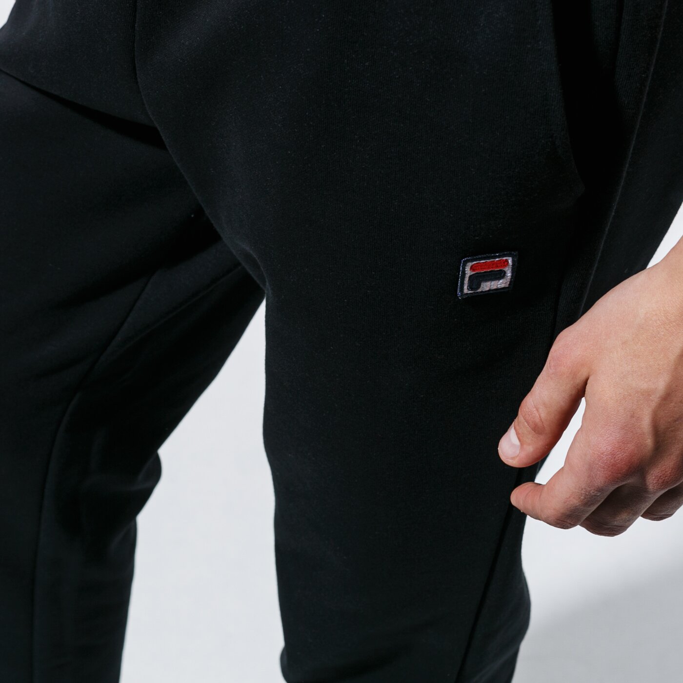 Мъжки панталони FILA ПАНТАЛОНИ KUDDUSI PANTS 687218002 цвят черен