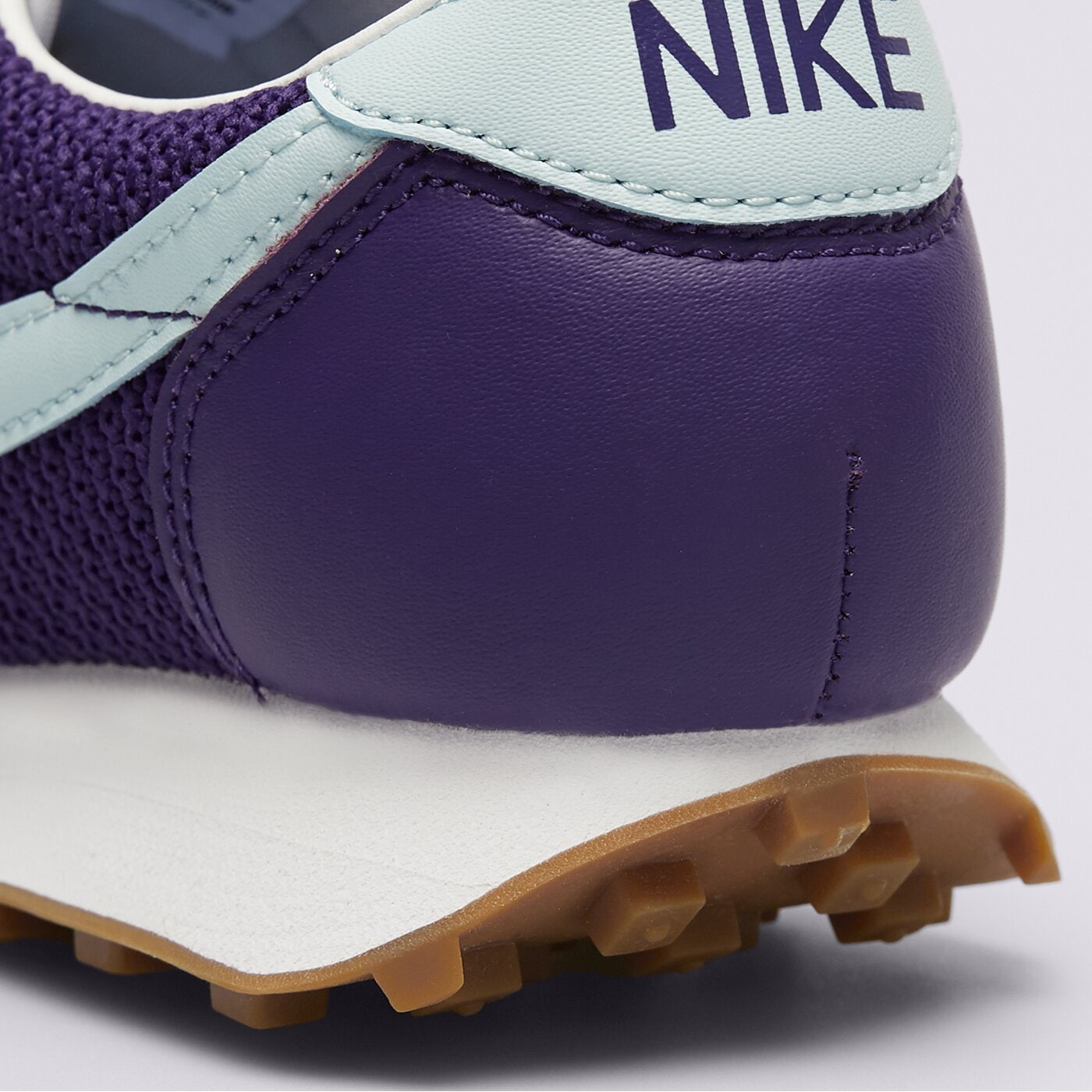 Дамски маратонки NIKE W LD-1000 SE 2 ih2128-500 цвят тъмносин