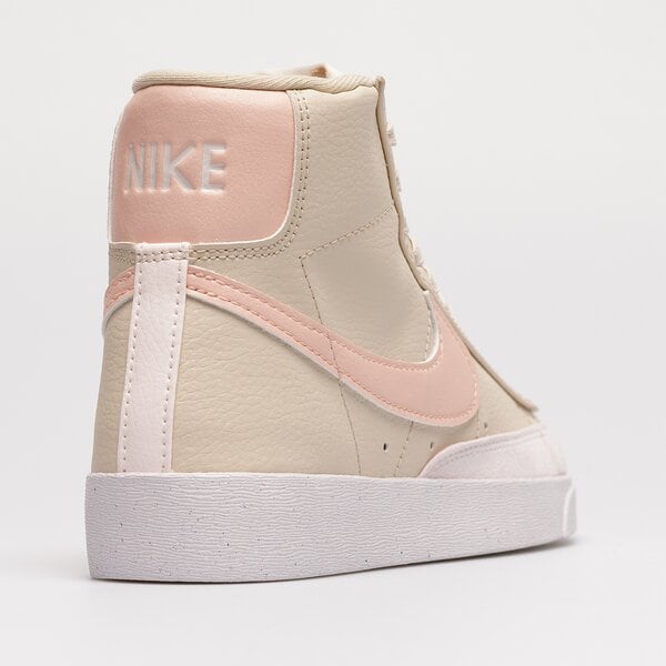 Дамски маратонки NIKE W BLAZER MID '77 NEXT NATURE fb0780-100 цвят бежов