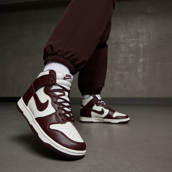 Дамски маратонки NIKE DUNK HIGH  dd1869601 цвят бордо