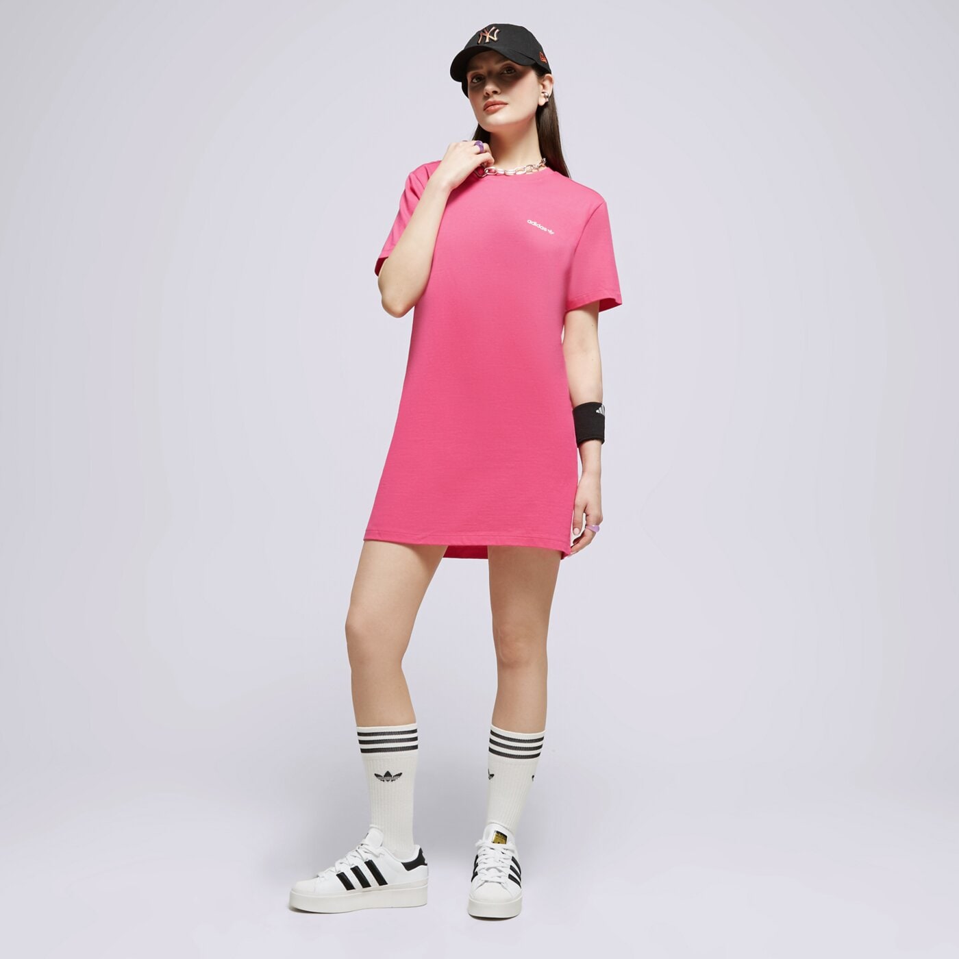 Дамски ADIDAS LINEAR ТЕНИСКА АНЦУГS  hs4300 цвят розов