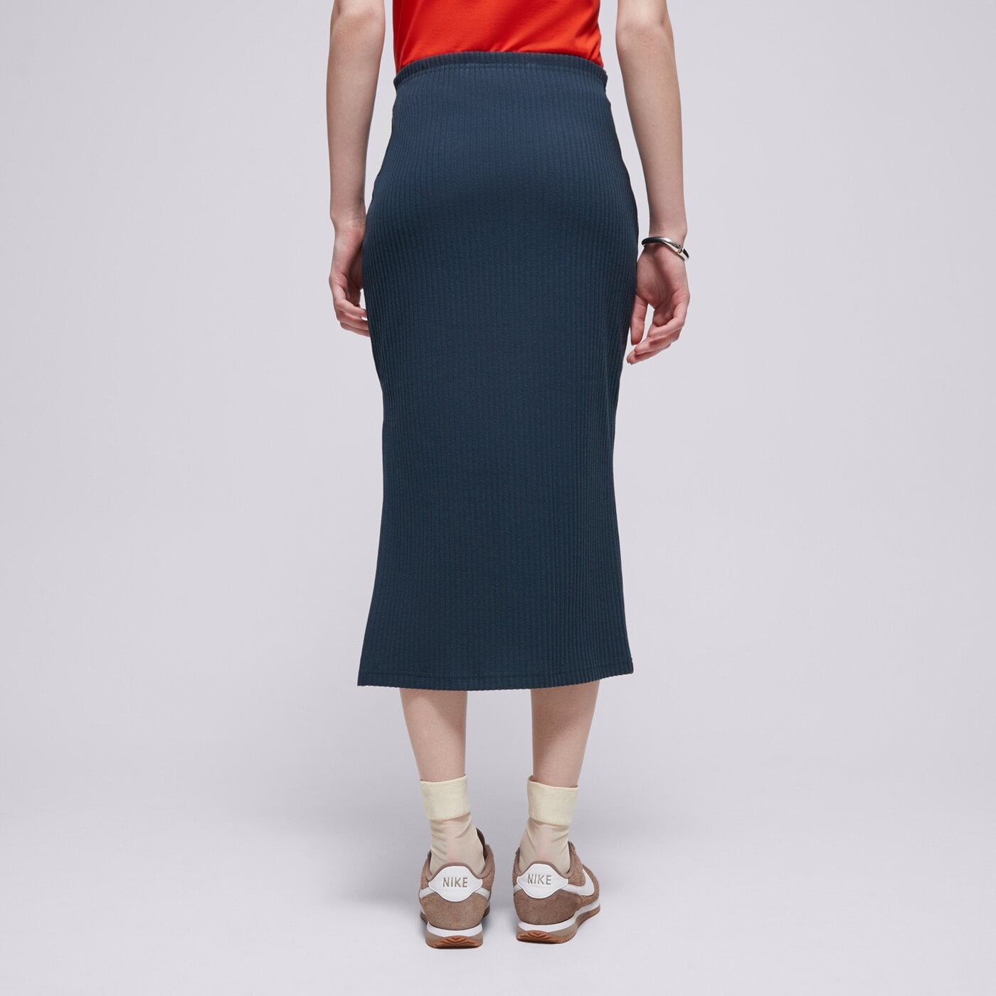 Дамски NIKE ПОЛА W NSW NK CHLL KNT RIB MD SKIRT fq1636-478 цвят тъмносин