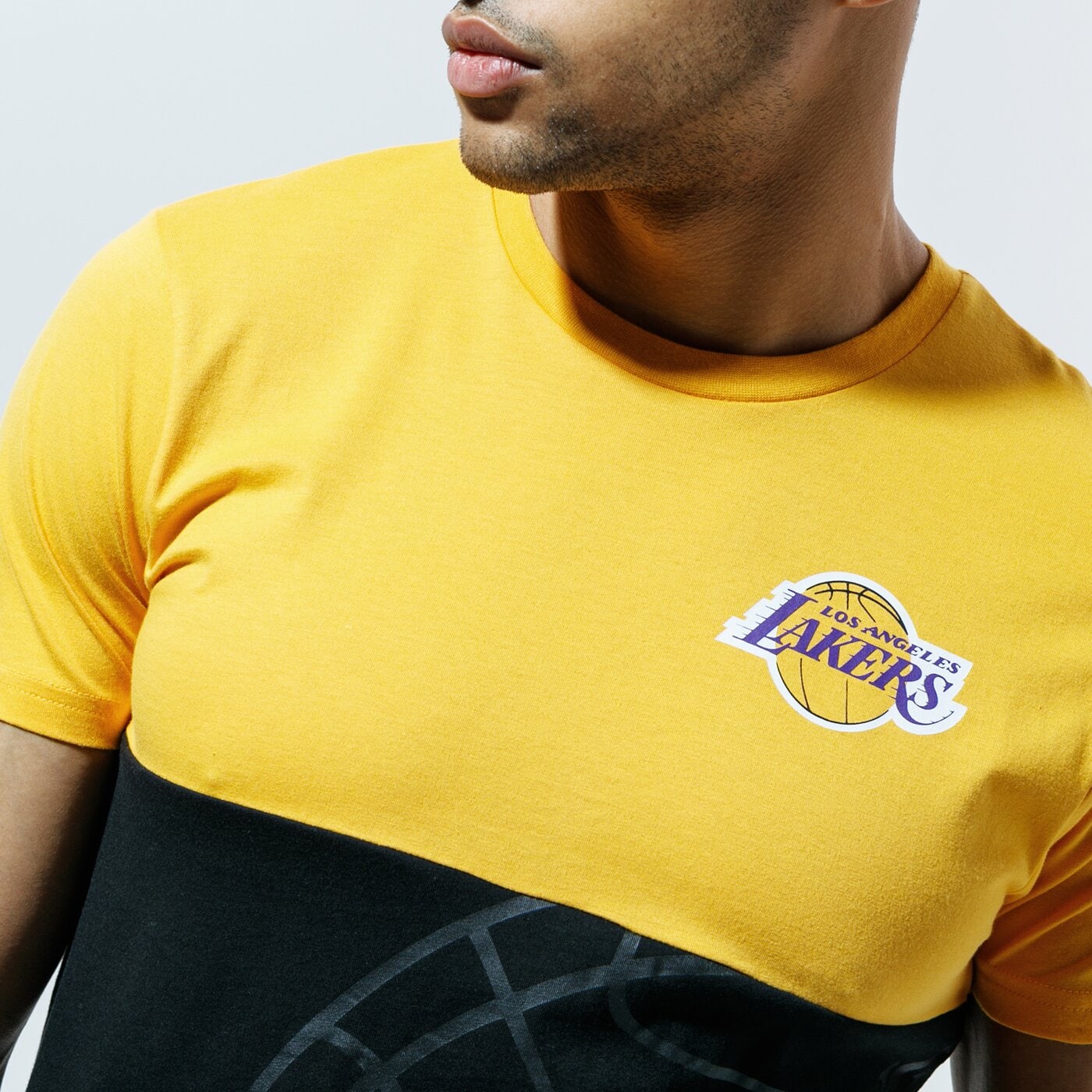 Мъжка тениска NEW ERA ТЕНИСКА NBA LARGE OTL SS TEE LOSLAK AGDBLK 12487534 цвят черен