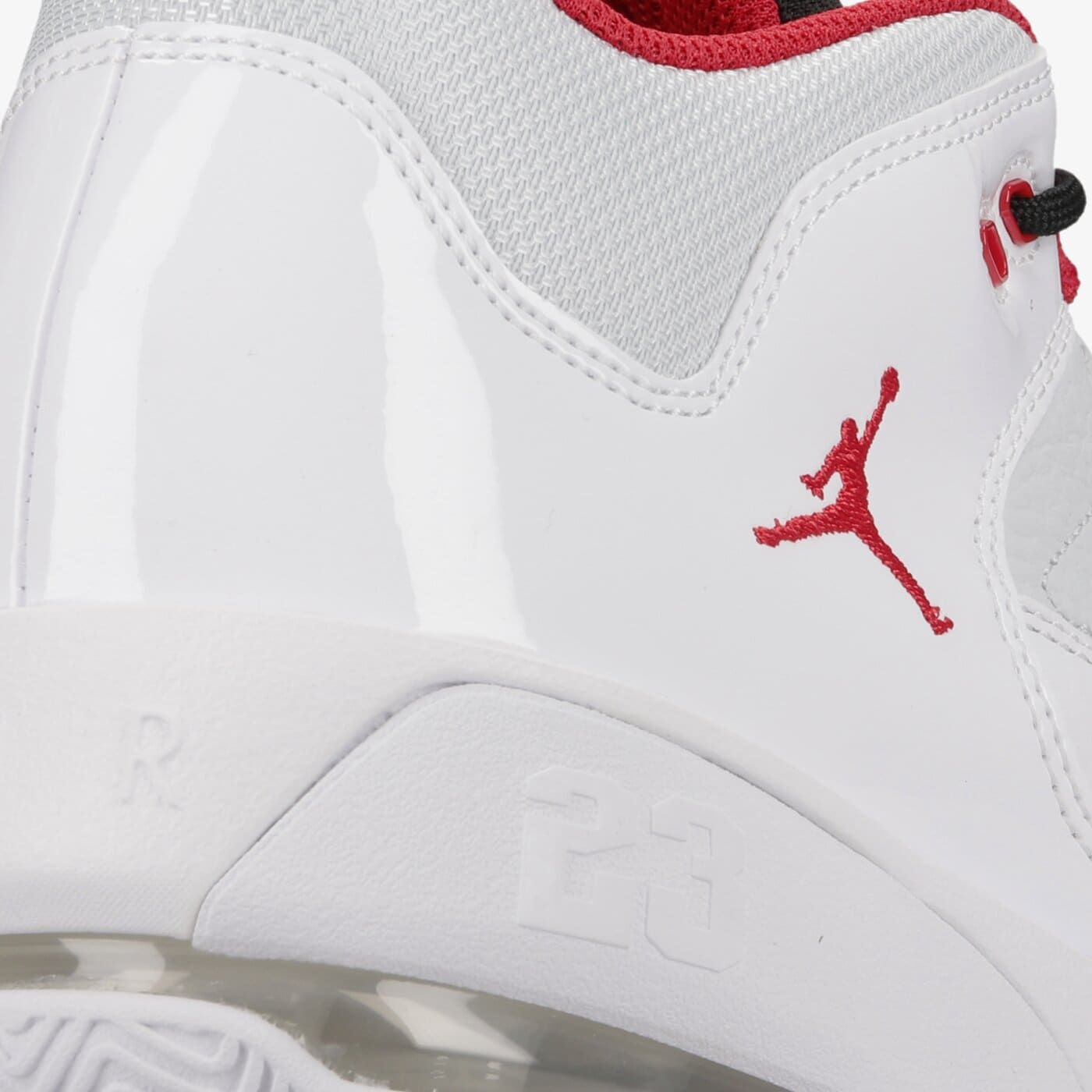 Мъжки маратонки JORDAN MAX AURA 3  cz4167-105 цвят бял