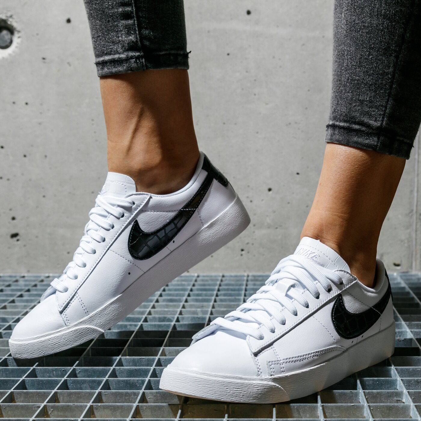 Дамски маратонки NIKE BLAZER LOW bq0033-100 цвят бял