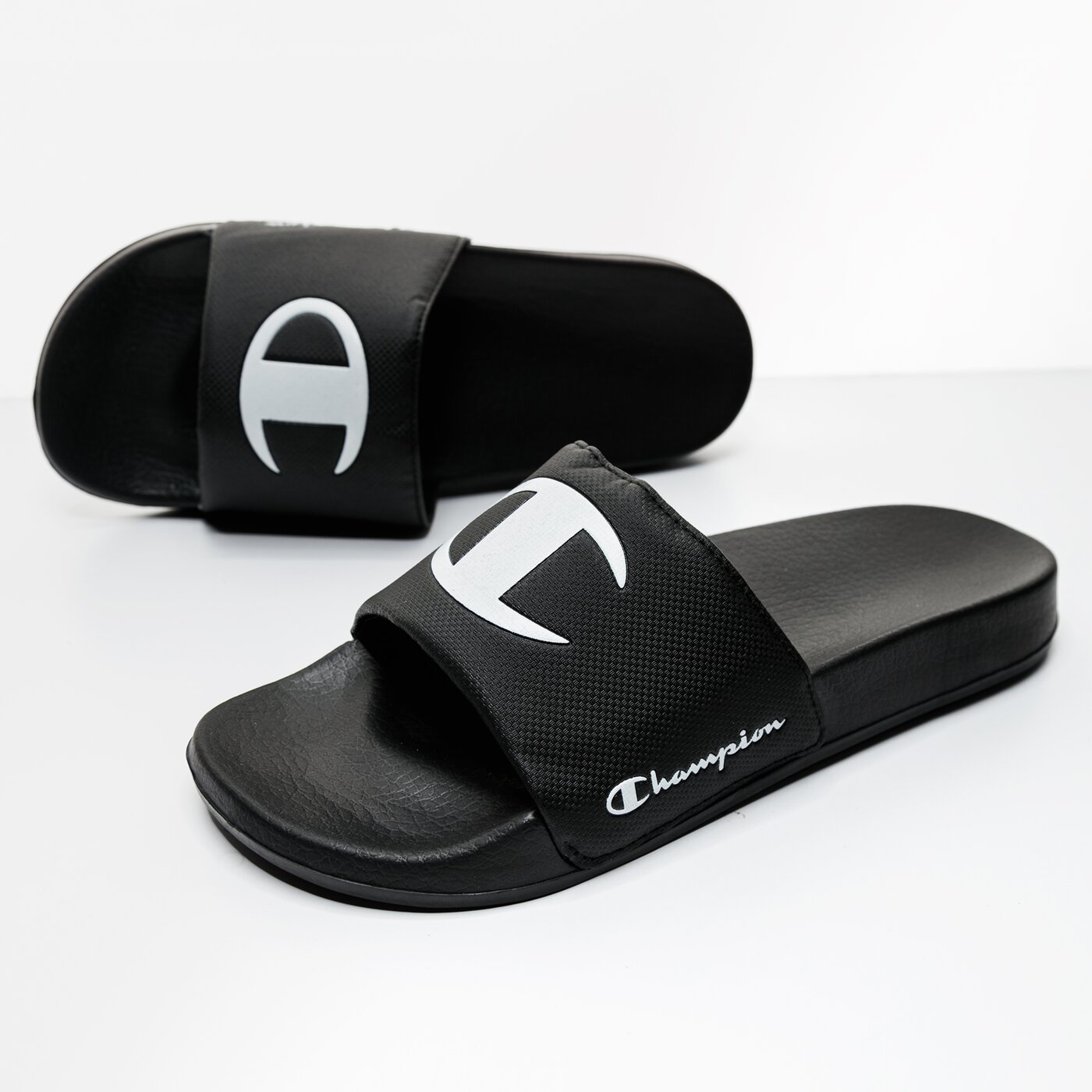 Мъжки чехли и сандали CHAMPION SAMOA 2 s21605kk001 цвят черен