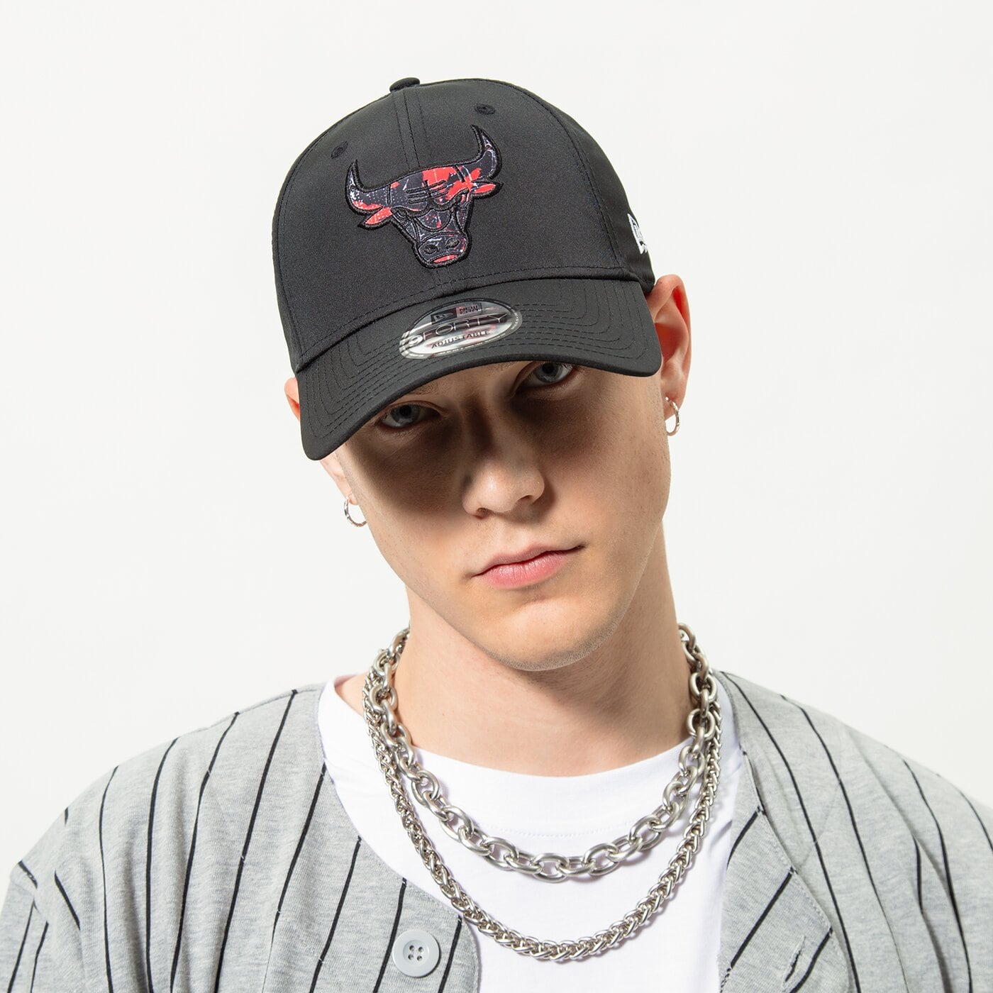 Мъжка шапка с козирка NEW ERA ШАПКА PRINT INFILL 940 BULLS CHICAGO BULLS 60298640 цвят черен