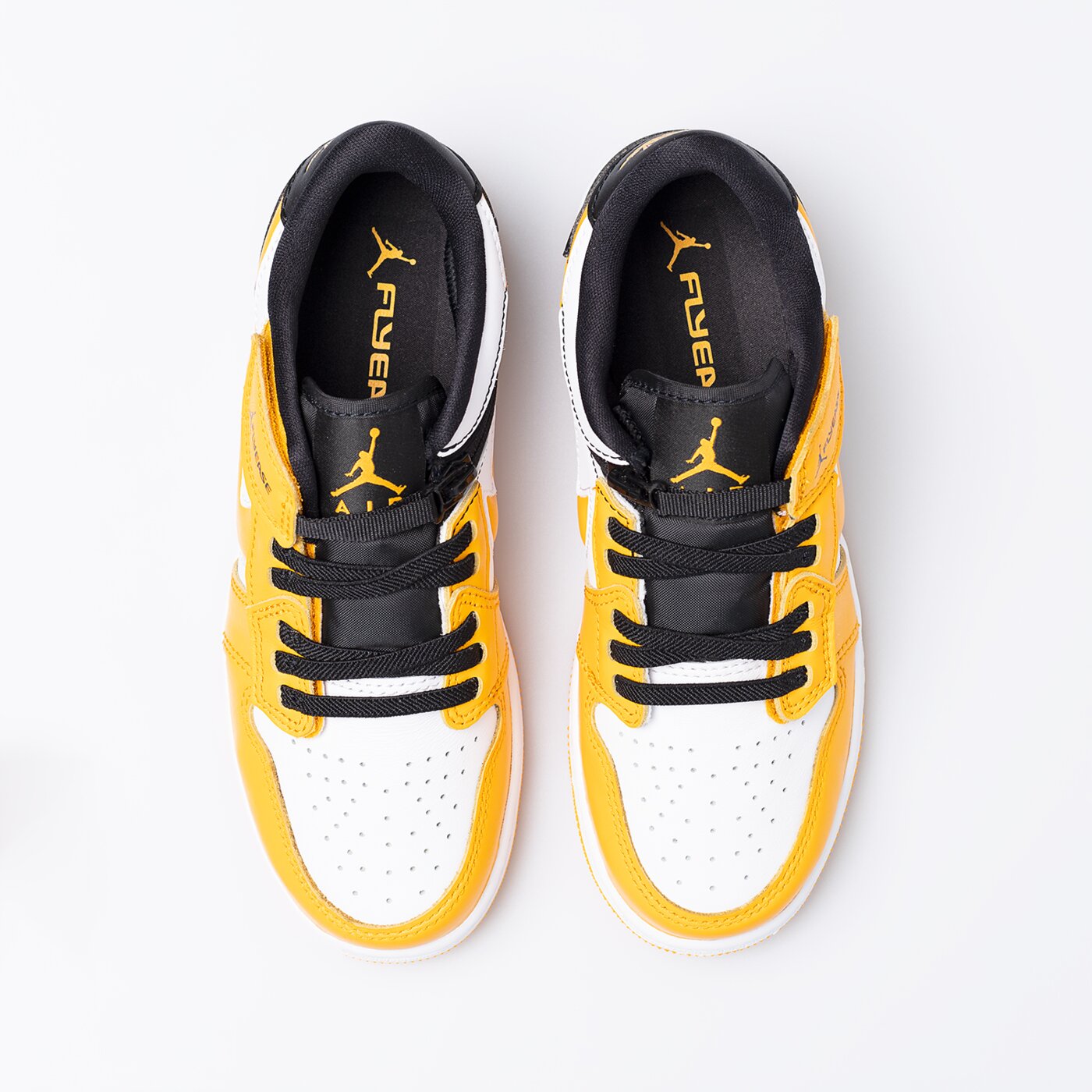 Детски маратонки AIR JORDAN 1 LOW FLYEASE  dn4639-107 цвят бял