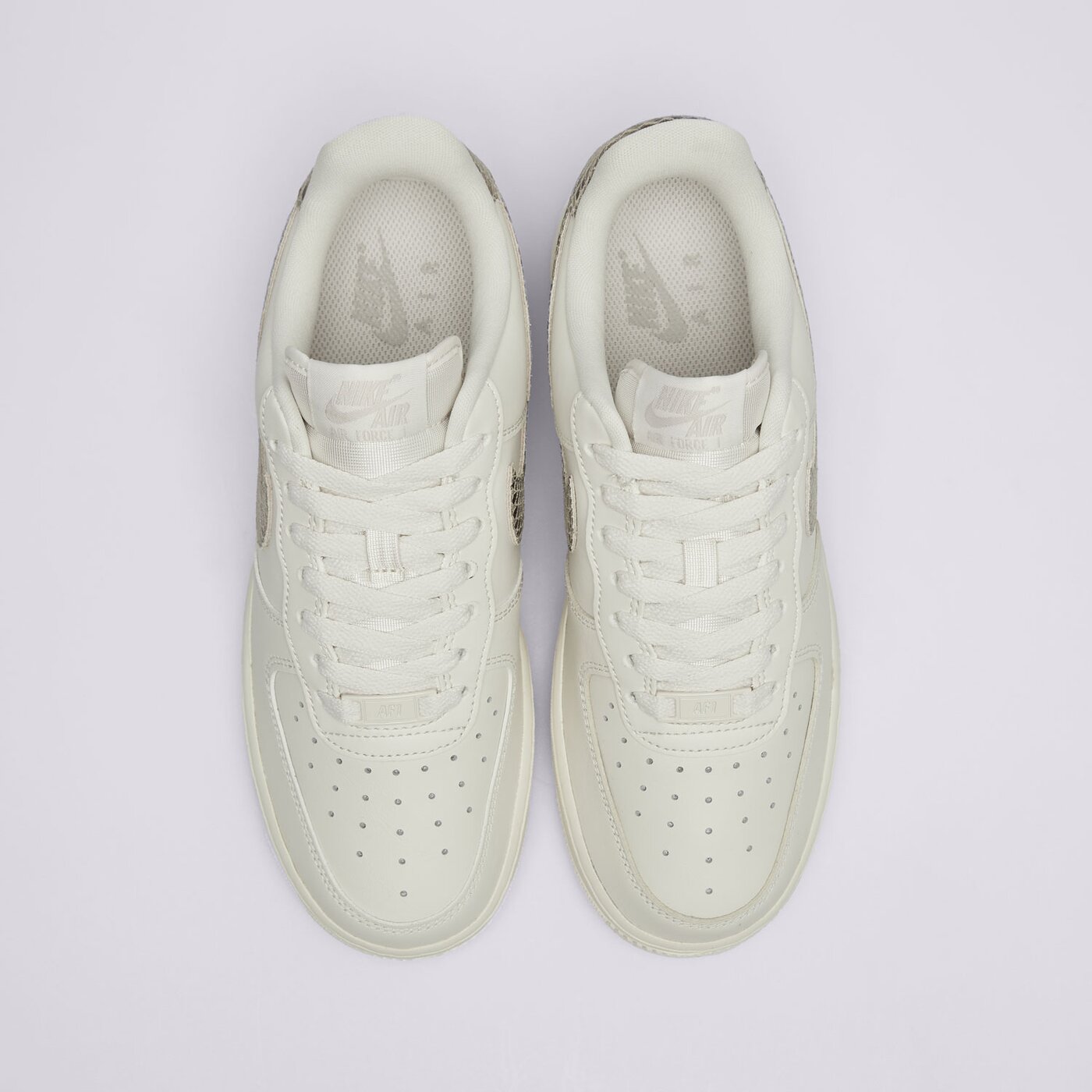 Дамски маратонки NIKE WMNS AIR FORCE 1 '07 REC dd8959-002 цвят бежов