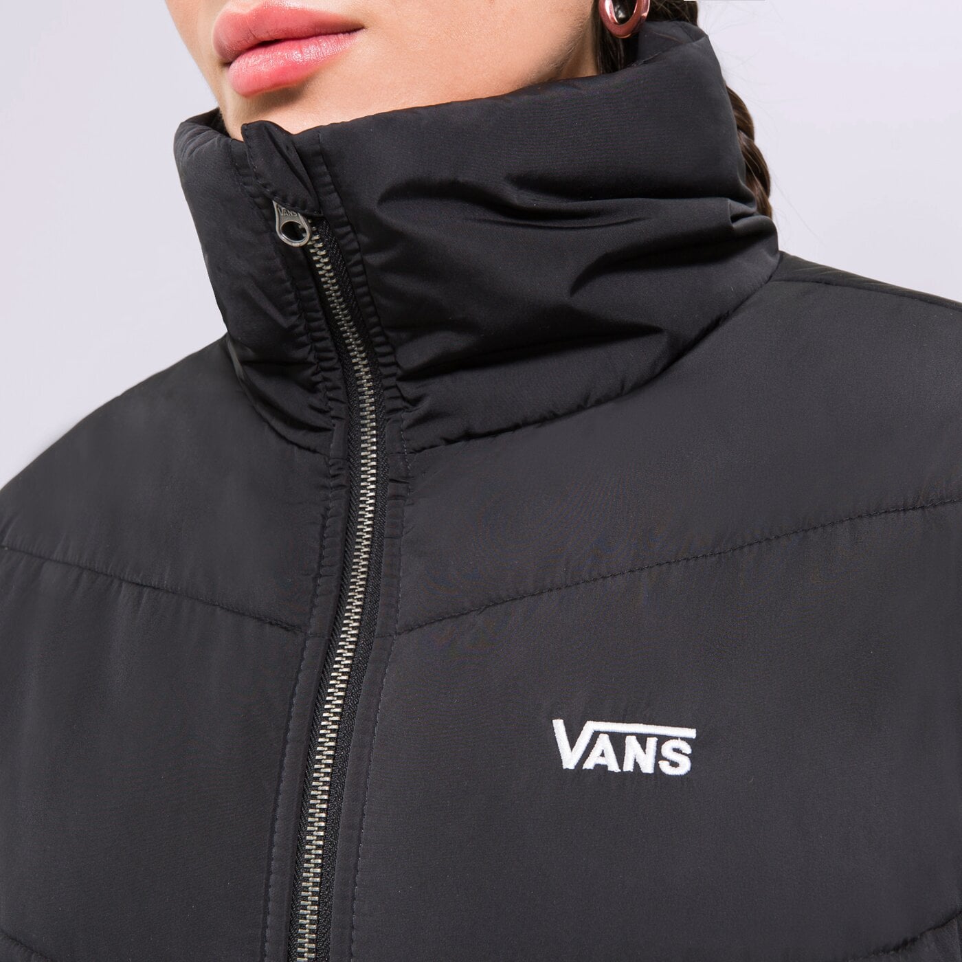 Дамско зимно яке VANS ЯКЕ ЗИМНО FOUNDRY PUFF MTE vn0a7yk5blk1 цвят черен