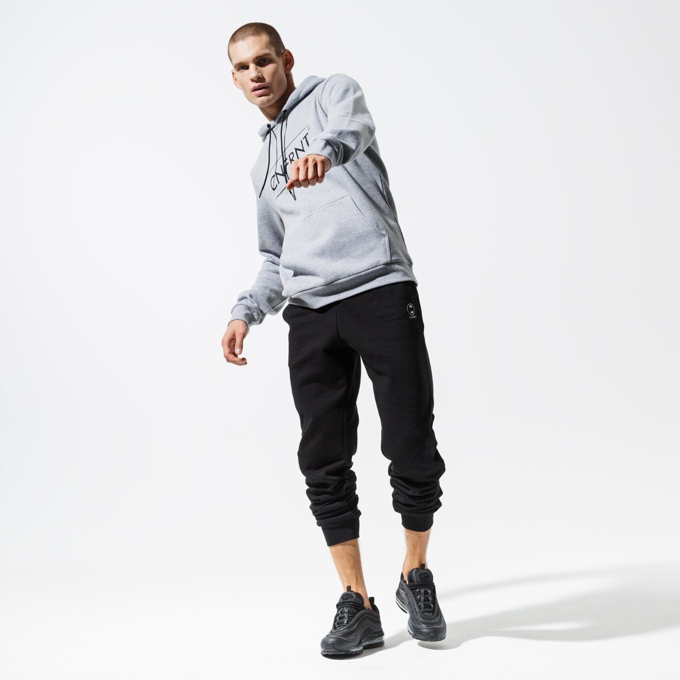 Мъжки суичър CONFRONT СУИТЧЪР ESSENTIAL GRY HOODY  cf39blm38004 цвят сив