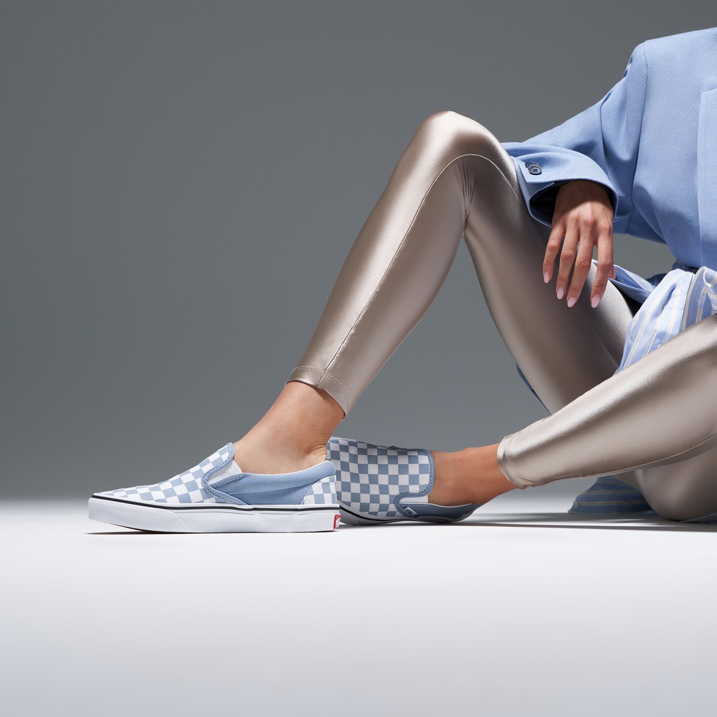 Дамски маратонки VANS CLASSIC SLIP-ON  vn000bvzdsb1 цвят син