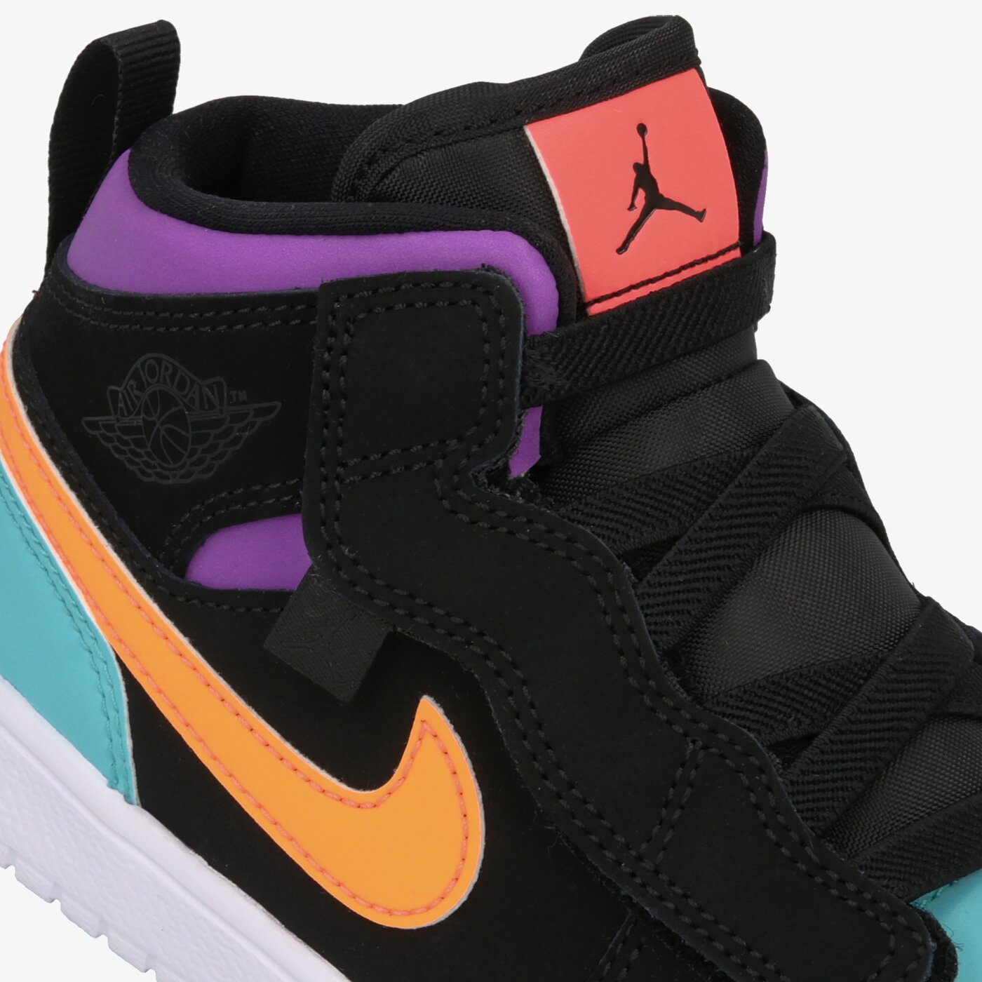 Детски маратонки JORDAN 1 MID ALT  ar6351-083 цвят черен