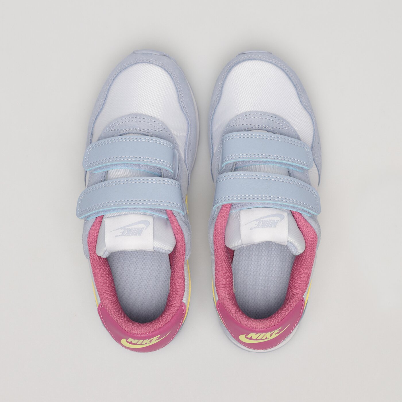 Детски маратонки NIKE MD VALIANT cn8559-407 цвят многоцветен