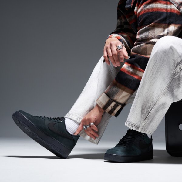 Мъжки маратонки NIKE AIR FORCE 1 '07 WB cj9179-001 цвят черен