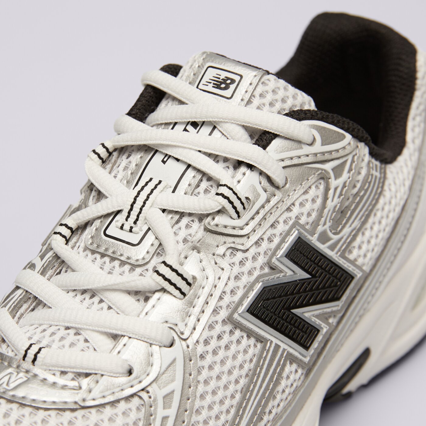 Дамски маратонки NEW BALANCE 740 u740nw2 цвят бял
