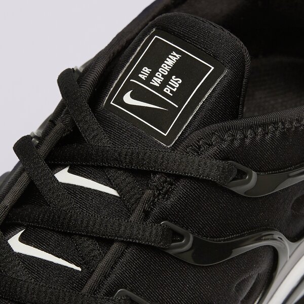 Мъжки маратонки NIKE AIR VAPORMAX PLUS 924453-011 цвят черен
