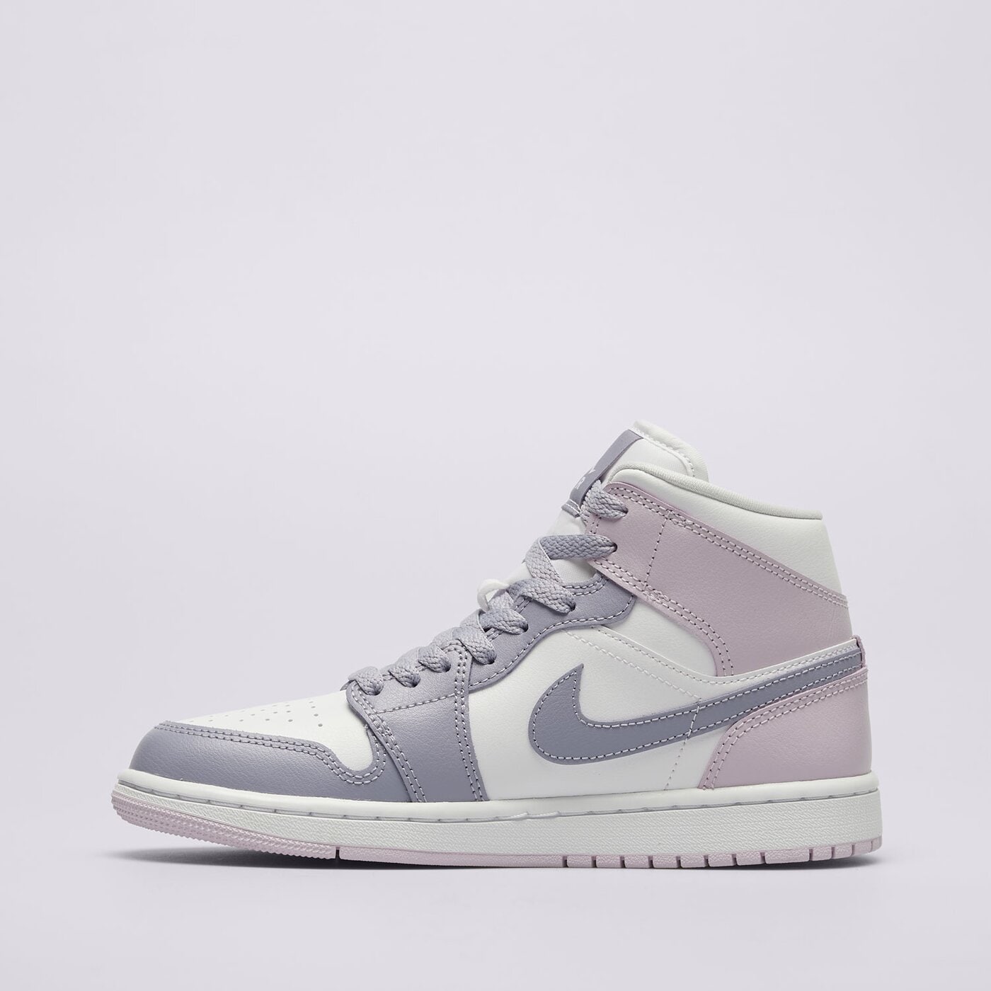 Дамски маратонки WMNS AIR JORDAN 1 MID bq6472-510 цвят виолетов