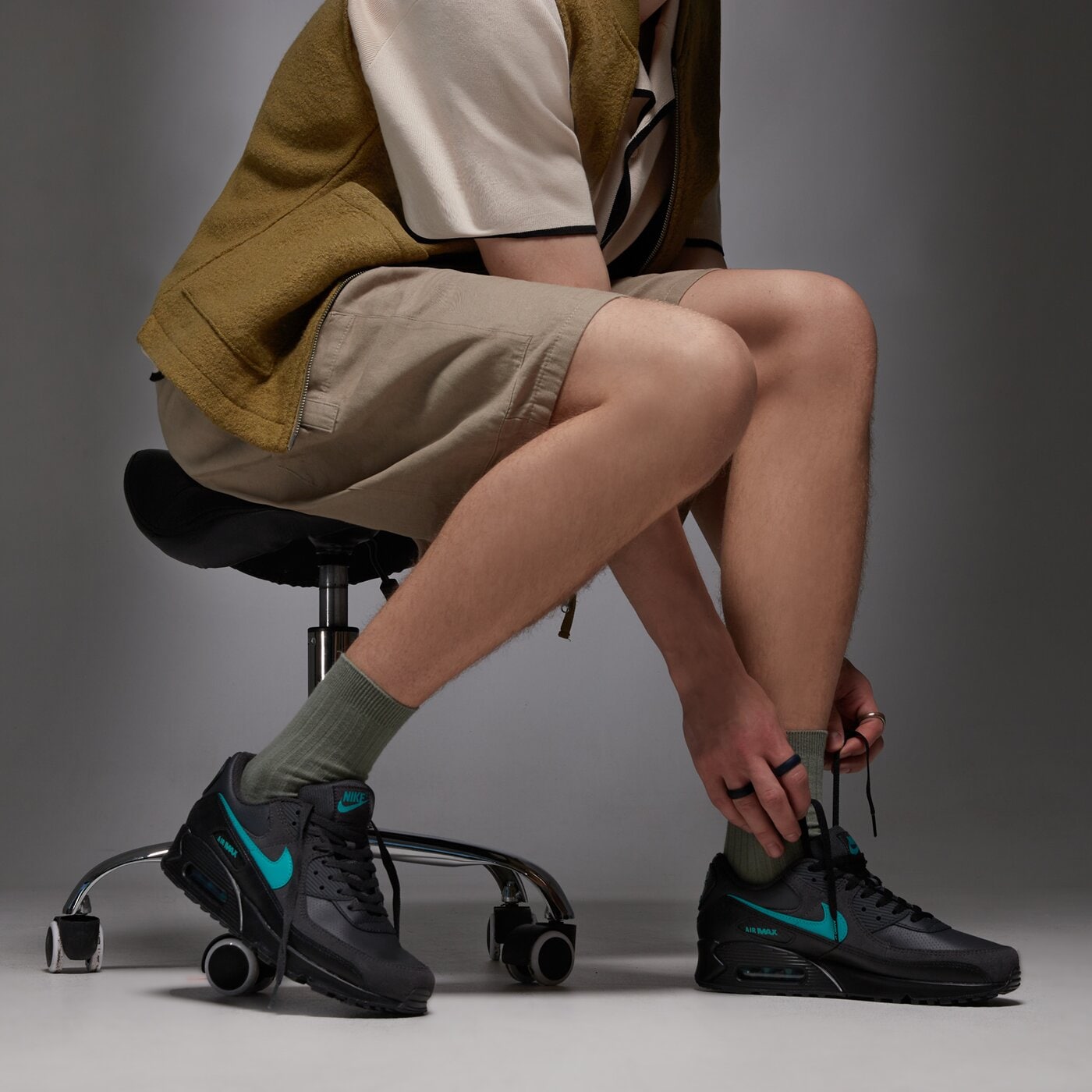 Мъжки маратонки NIKE AIR MAX 90  if0670-002 цвят сив