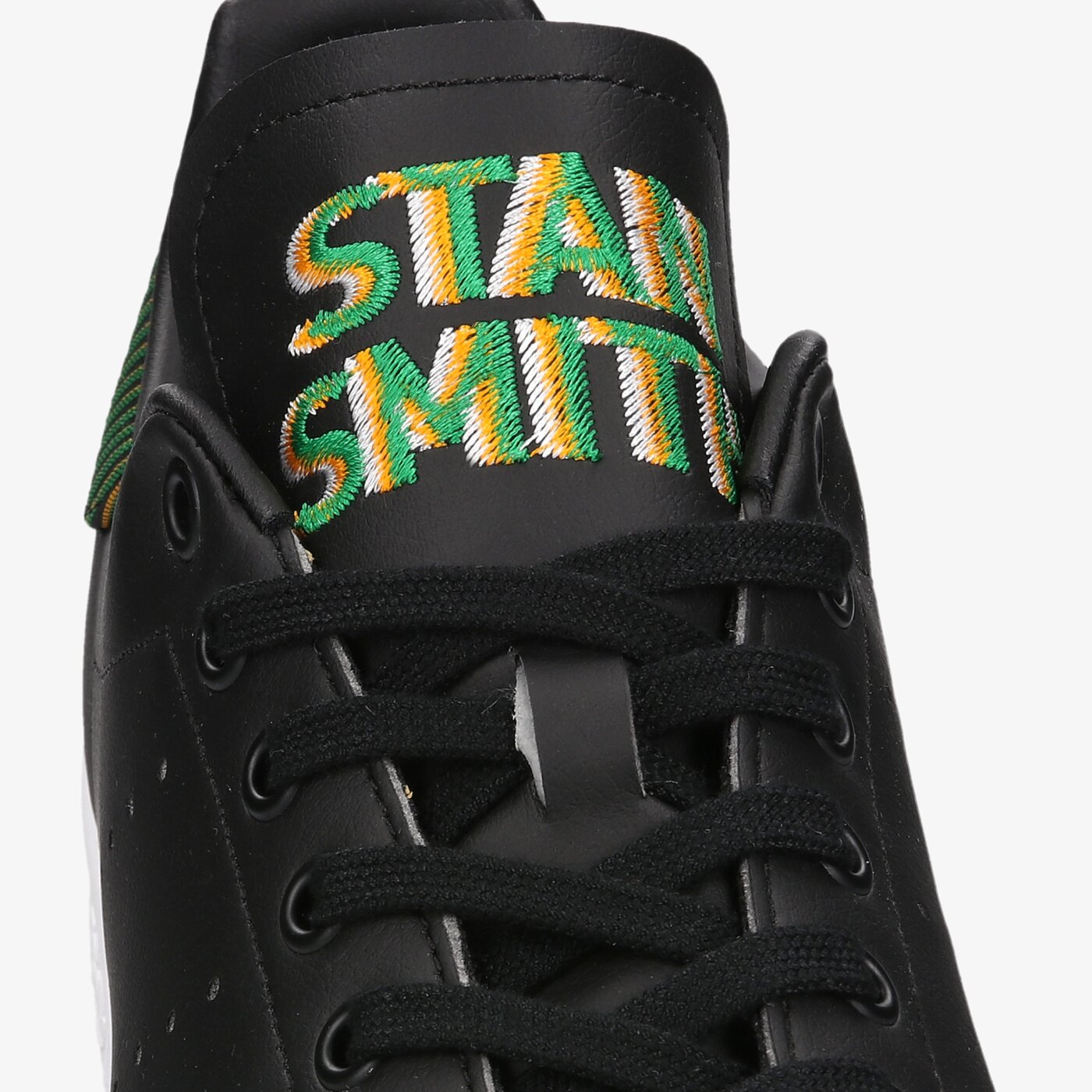 Мъжки маратонки ADIDAS STAN SMITH  h04322 цвят черен