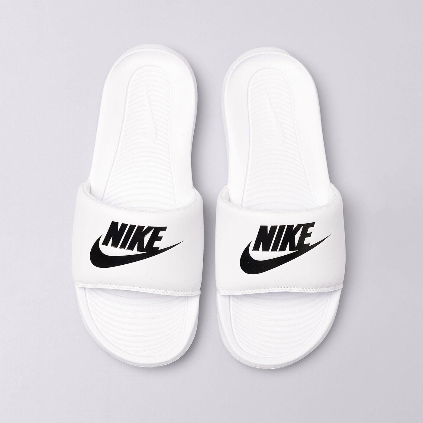 Мъжки чехли и сандали NIKE VICTORI ONE SLIDE  cn9675-100 цвят бял