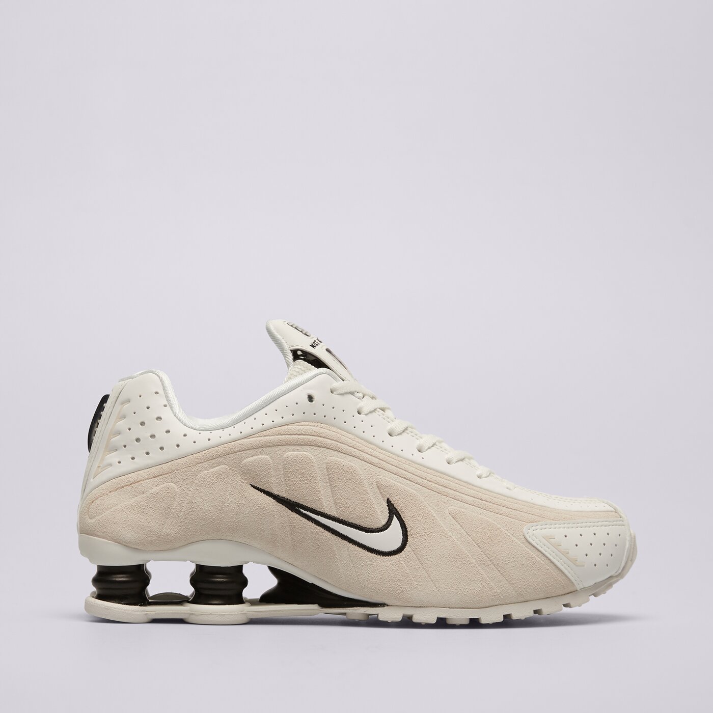 Дамски маратонки NIKE W SHOX R4 SE hq7739-100 цвят бежов
