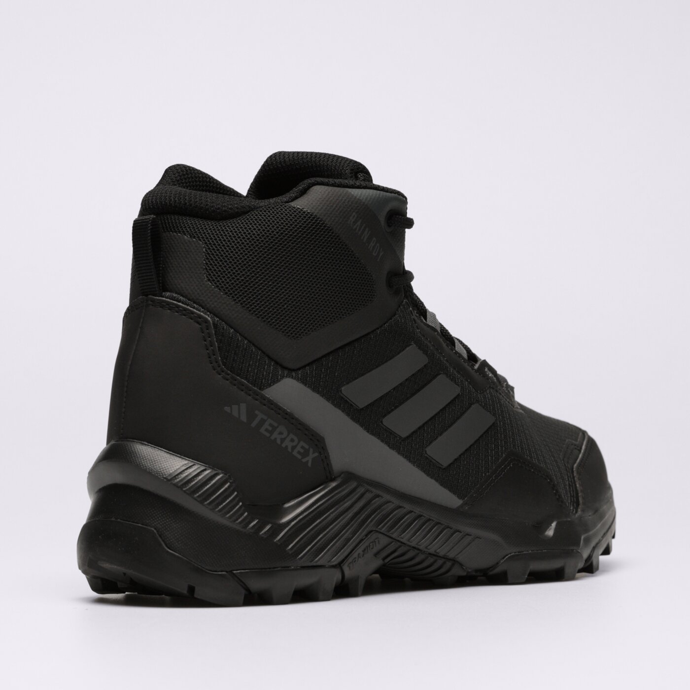 Мъжки зимни обувки ADIDAS TERREX EASTRAIL 2 MID R.RDY hp8600 цвят черен