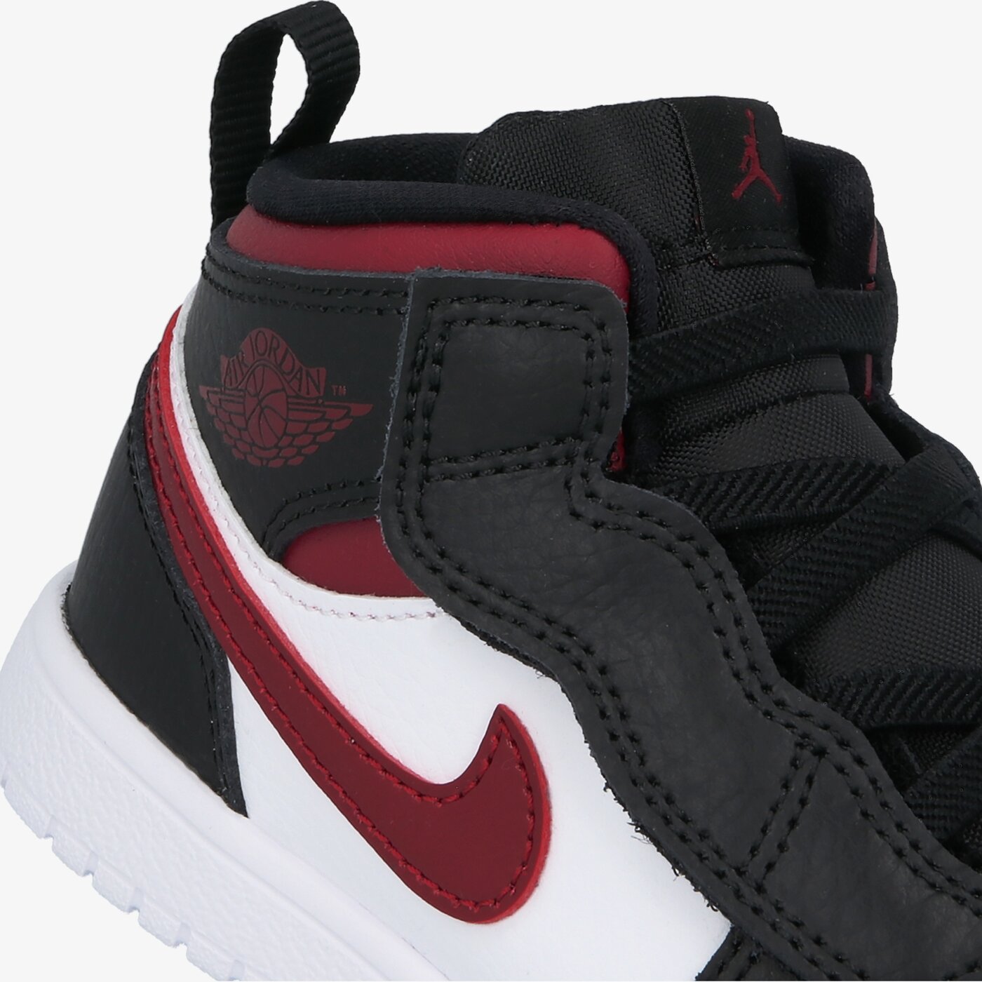 Детски маратонки JORDAN MID ALT ar6352-066 цвят червен