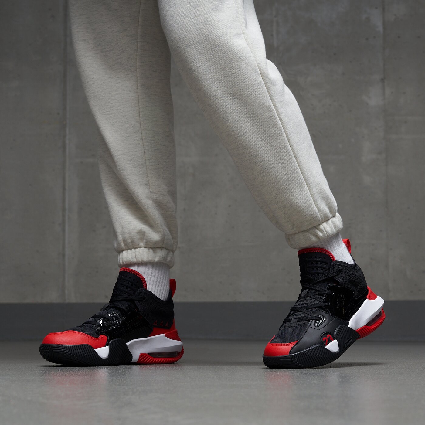 Детски маратонки JORDAN STAY LOYAL 2 BG  dq8398-016 цвят черен