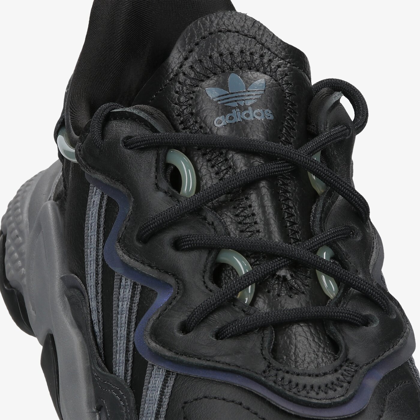 Дамски маратонки ADIDAS OZWEEGO ee7004 цвят черен