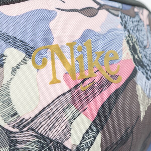 Дамска чанта за кръст NIKE ЧАНТА ЗА КРЪСТ NK HERITAGE HIP PACK - FEMME dh3421-020 цвят многоцветен