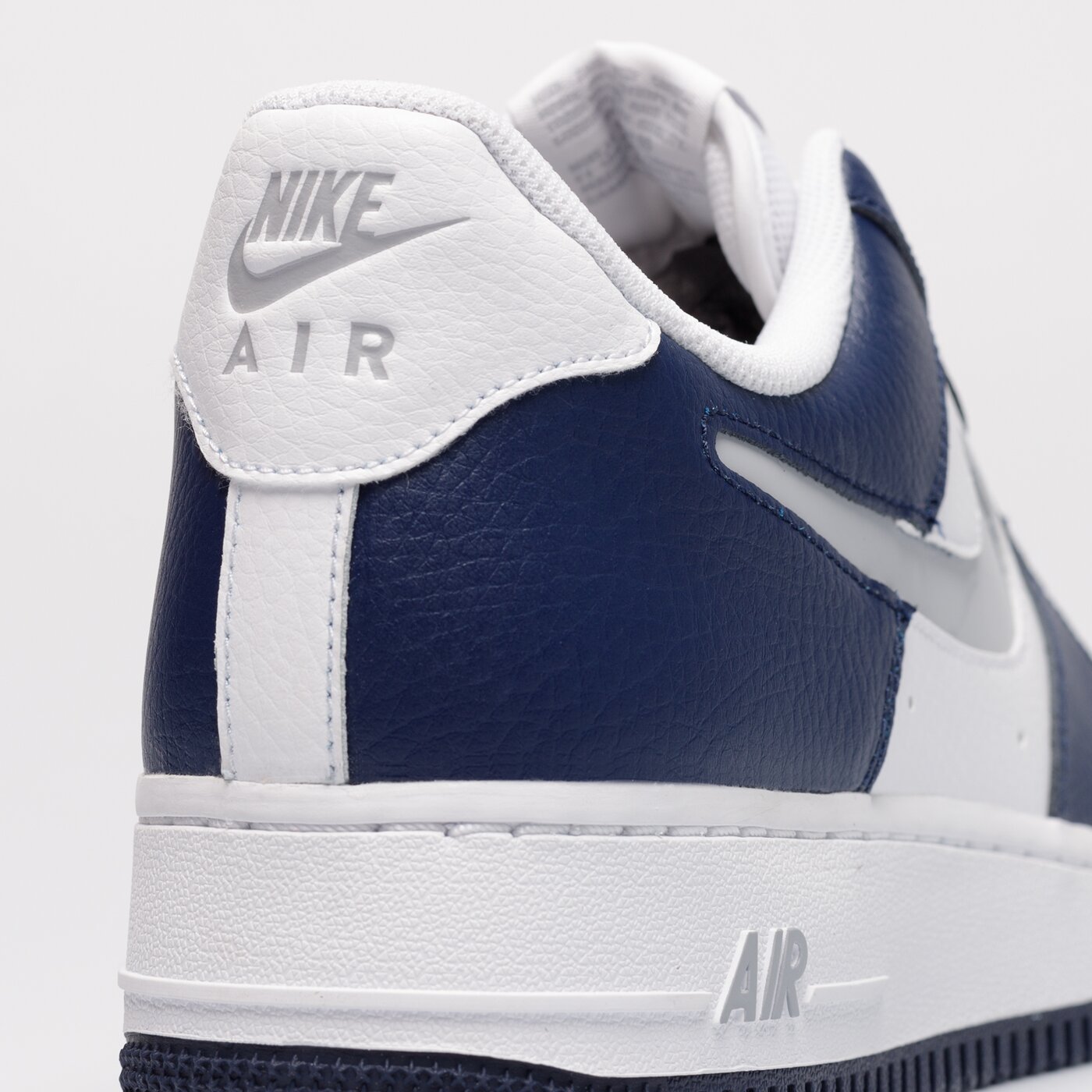 Мъжки маратонки NIKE AIR FORCE 1 dv3501-400 цвят бял