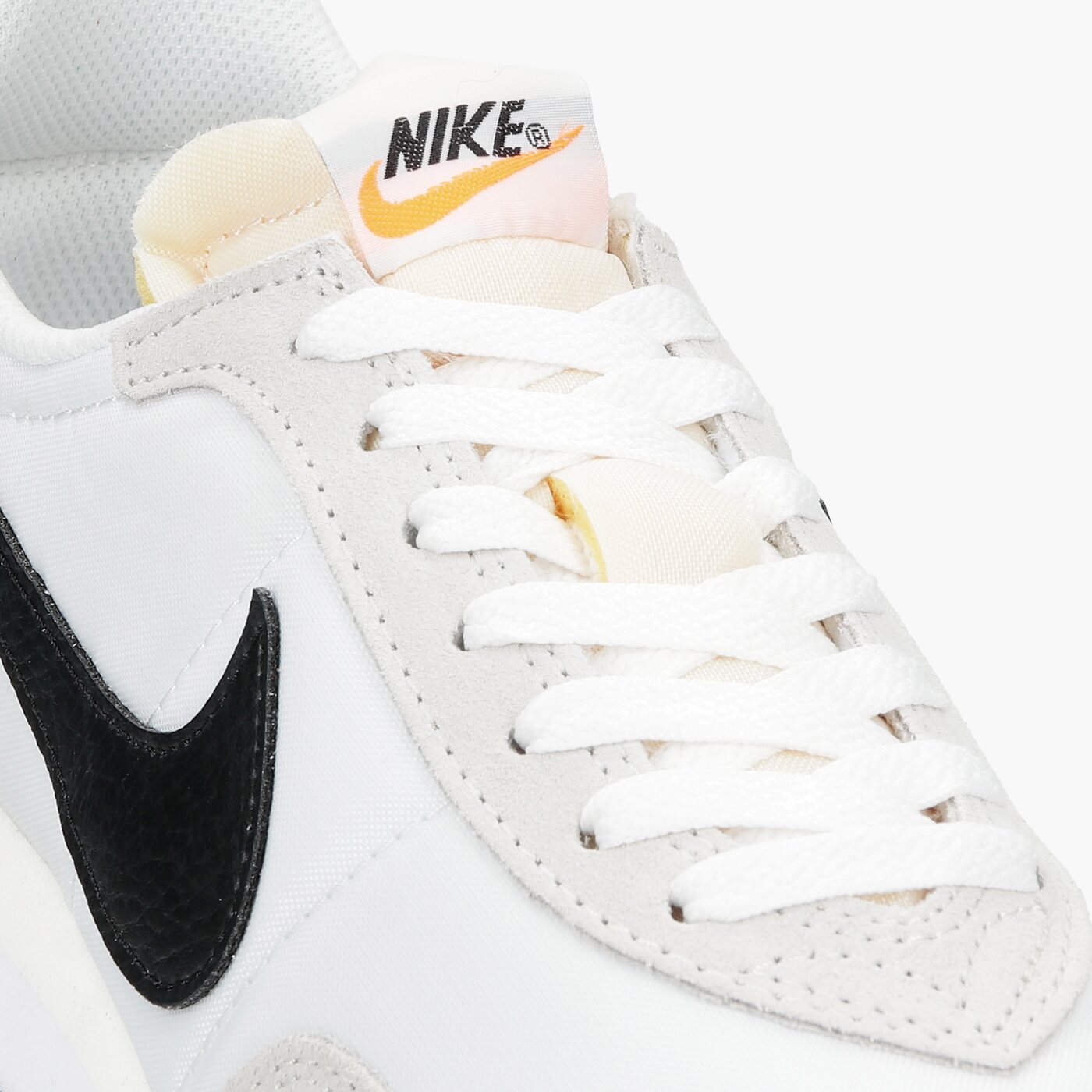 Мъжки маратонки NIKE WAFFLE TRAINER 2 dh1349-100 цвят бял