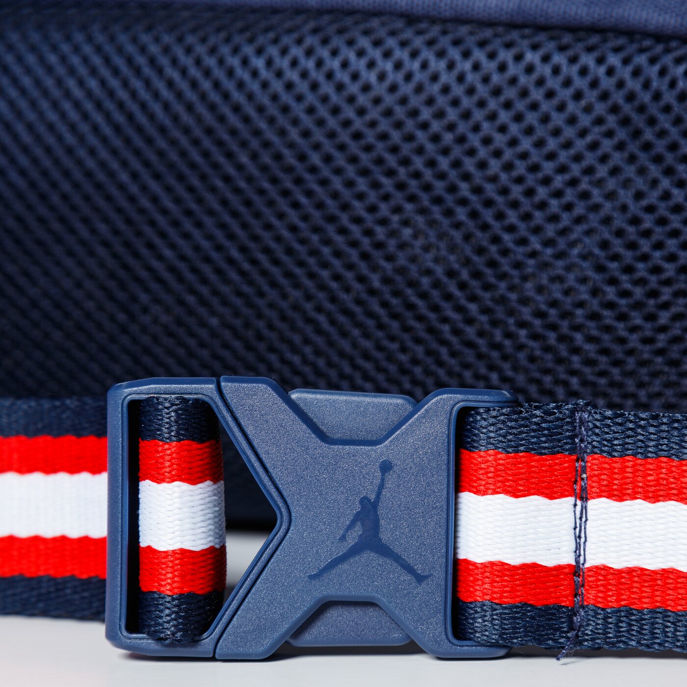 Дамска чанта за кръст JORDAN ЧАНТА ЗА КРЪСТ PARIS CROSSBODY 9a0564-u90 цвят тъмносин