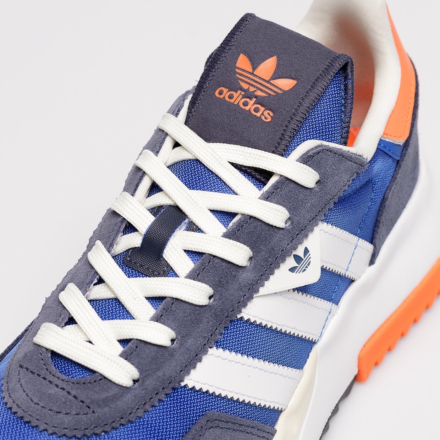 Мъжки маратонки ADIDAS RETROPY F2 gx4637 цвят син